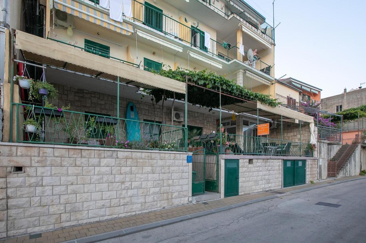 Apartment By The Sea Podgora Exterior photo