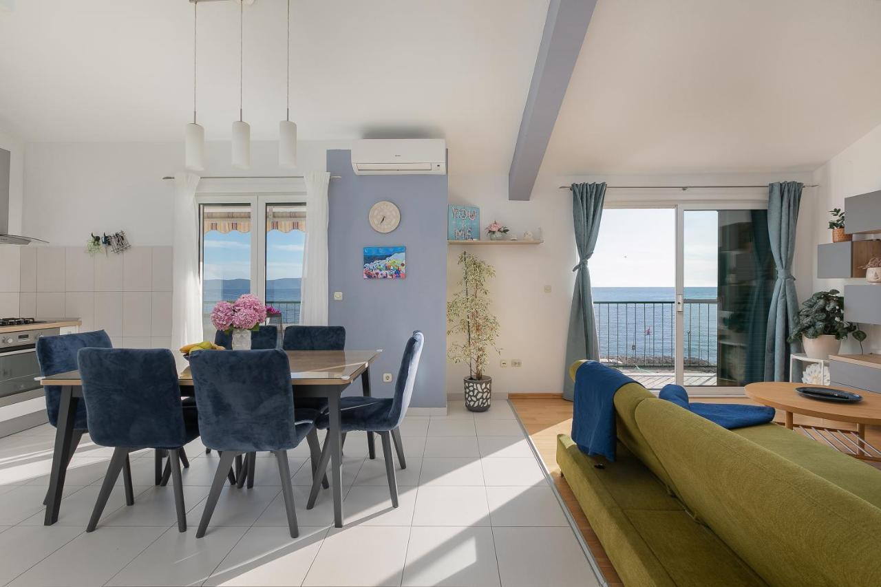 Apartment By The Sea Podgora Exterior photo