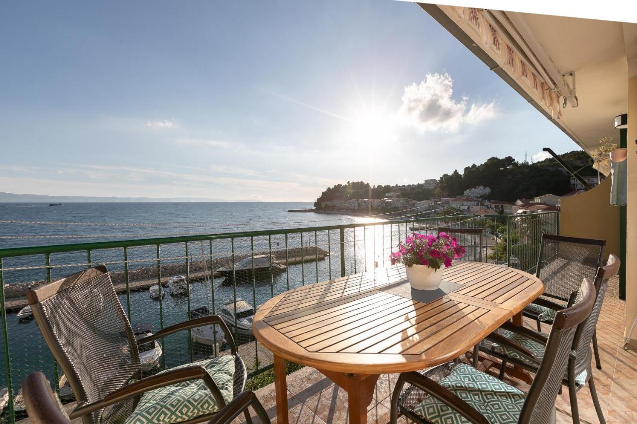 Apartment By The Sea Podgora Exterior photo